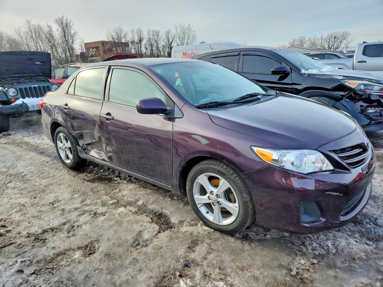 2013 TOYOTA COROLLA BASE photo 4