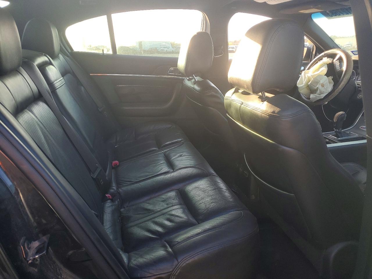2010 LINCOLN MKS photo 10