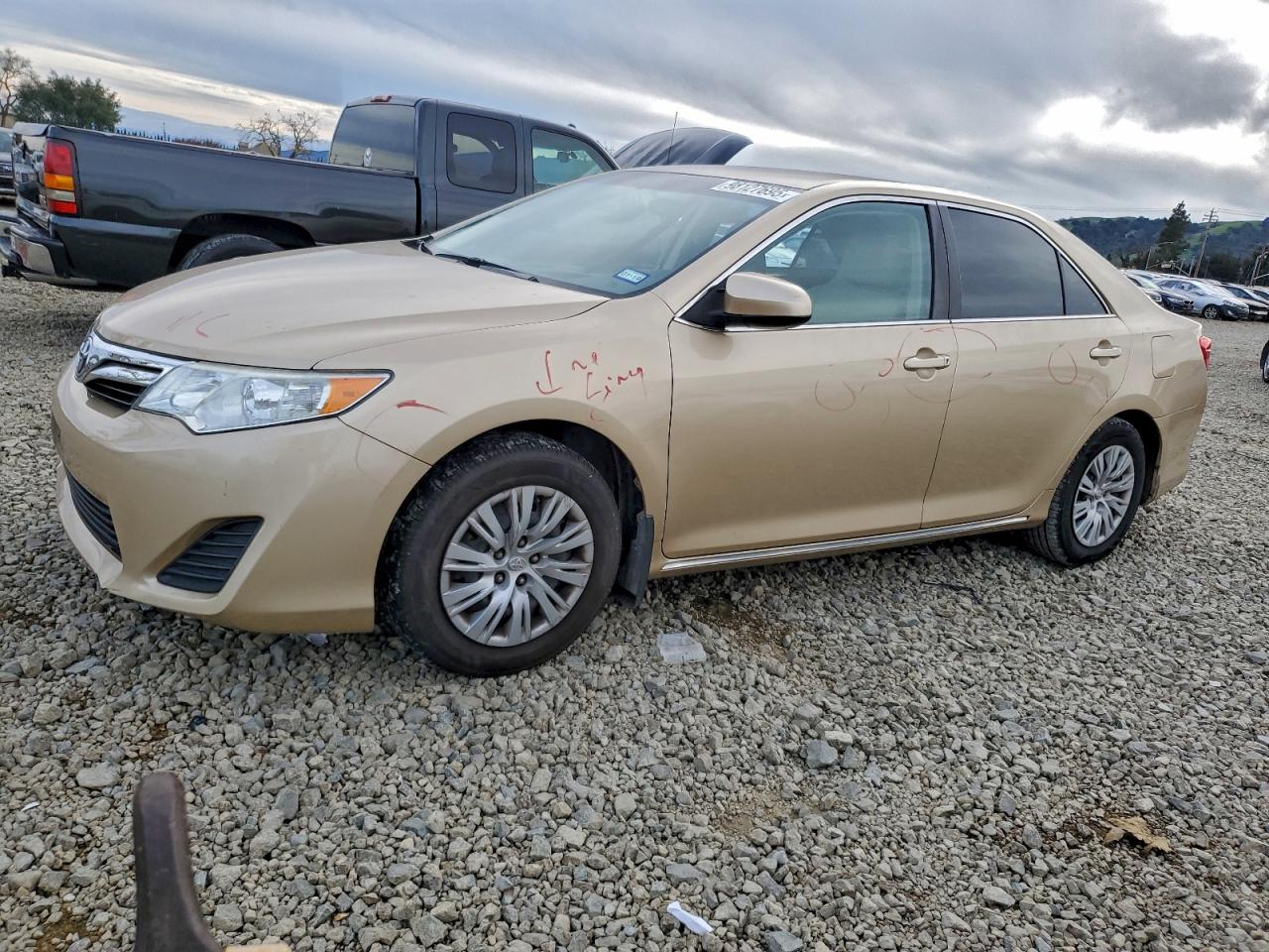 2012 TOYOTA CAMRY