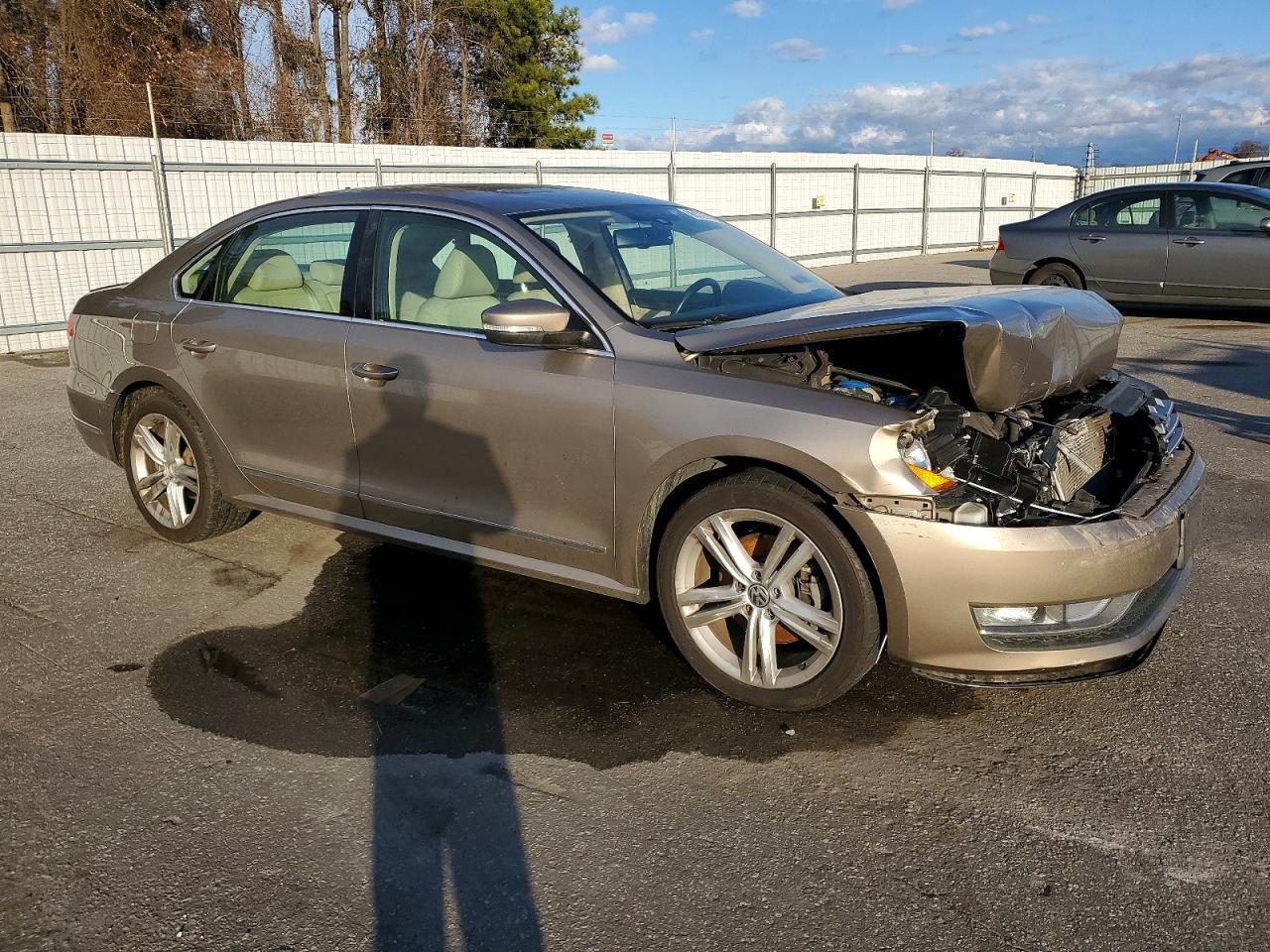 2015 VOLKSWAGEN PASSAT SEL photo 7