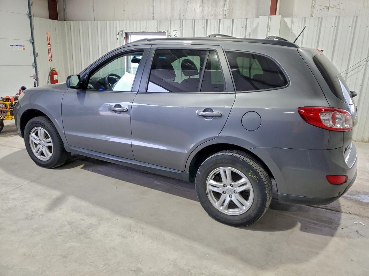 2010 HYUNDAI SANTA FE GLS photo 2