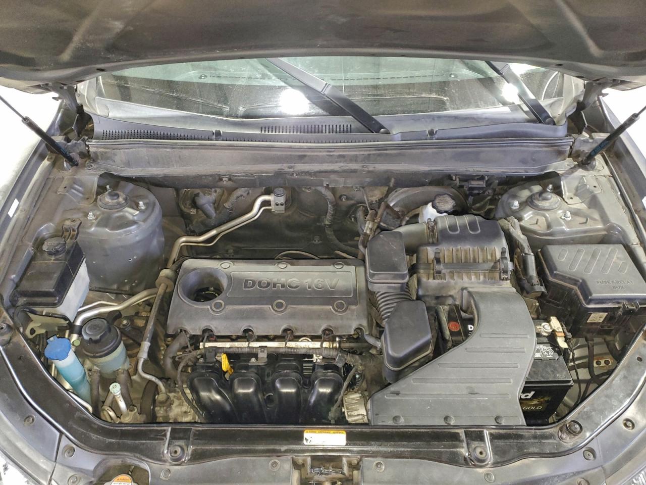 2010 HYUNDAI SANTA FE GLS photo 12