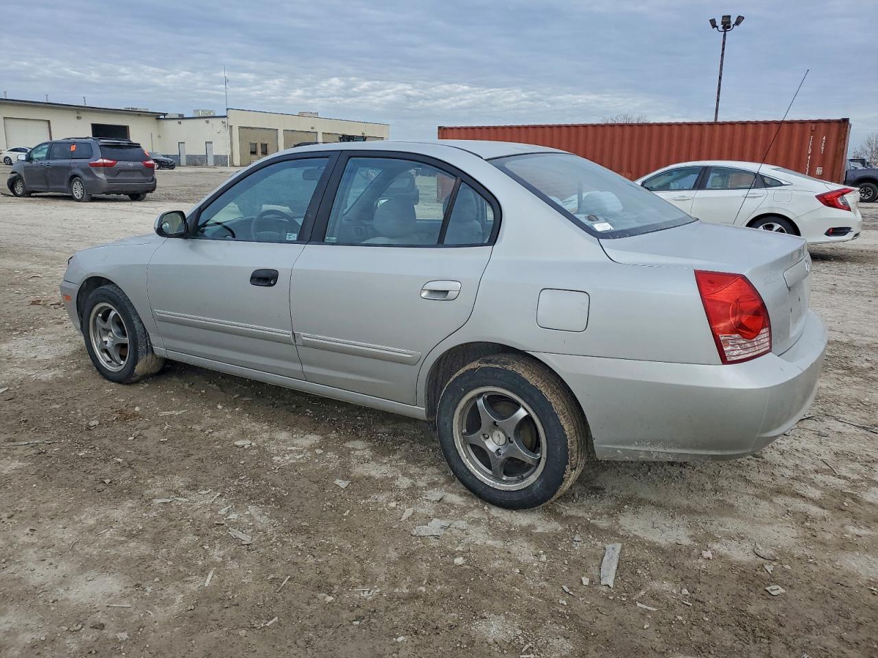 2006 HYUNDAI ELANTRA GLS photo 2