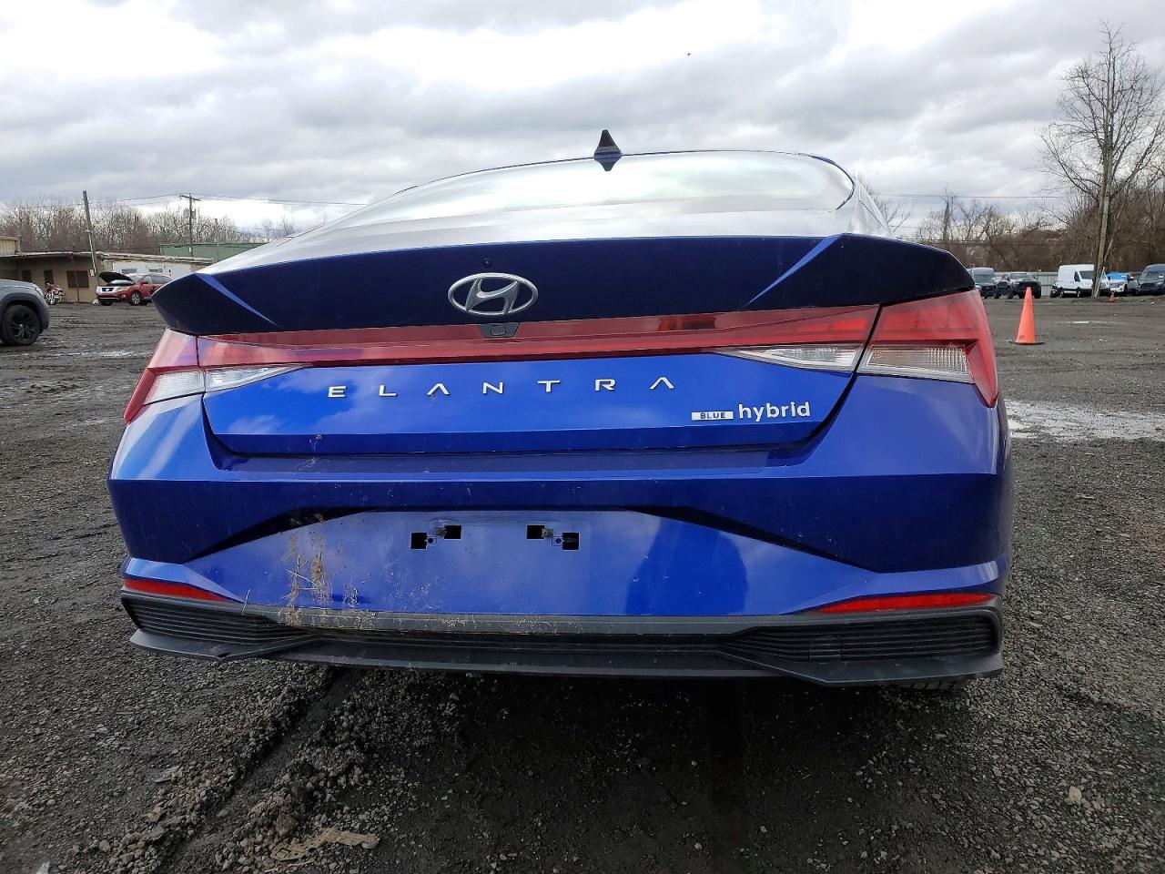 2023 HYUNDAI ELANTRA BLUE photo 6