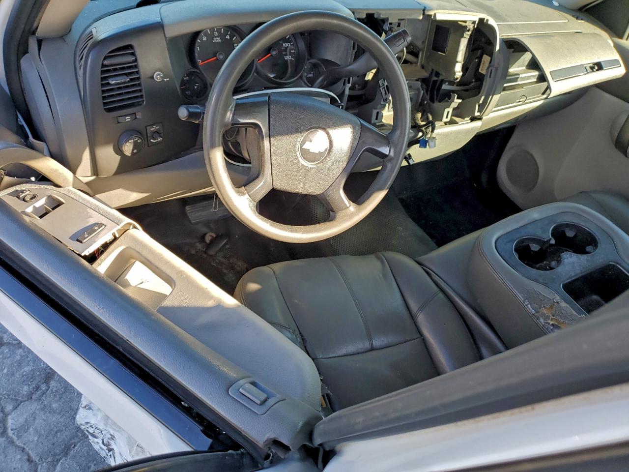 2009 CHEVROLET SILVERADO C1500 photo 8