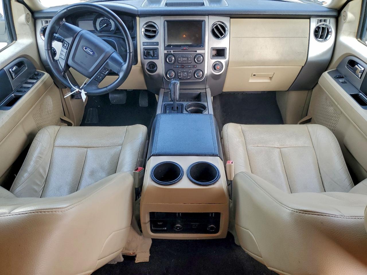 2017 FORD EXPEDITION EL XLT photo 8