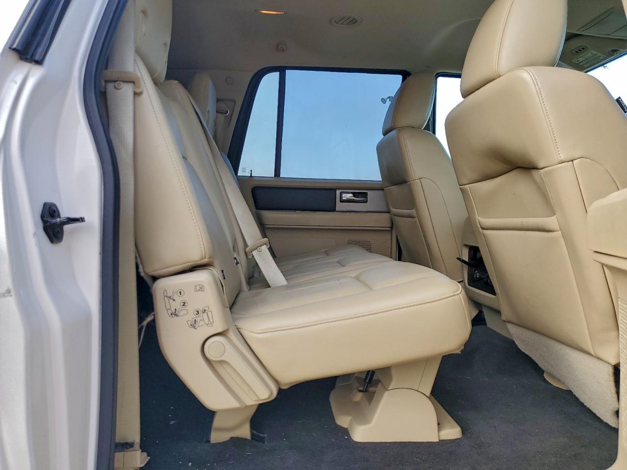 2017 FORD EXPEDITION EL XLT photo 11