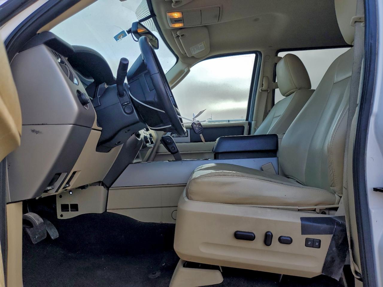 2017 FORD EXPEDITION EL XLT photo 7
