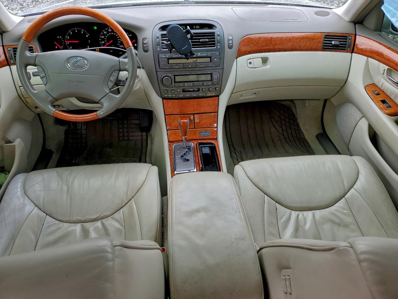2001 LEXUS LS 430 photo 8