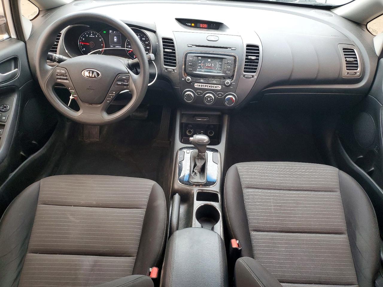 2017 KIA FORTE LX photo 8