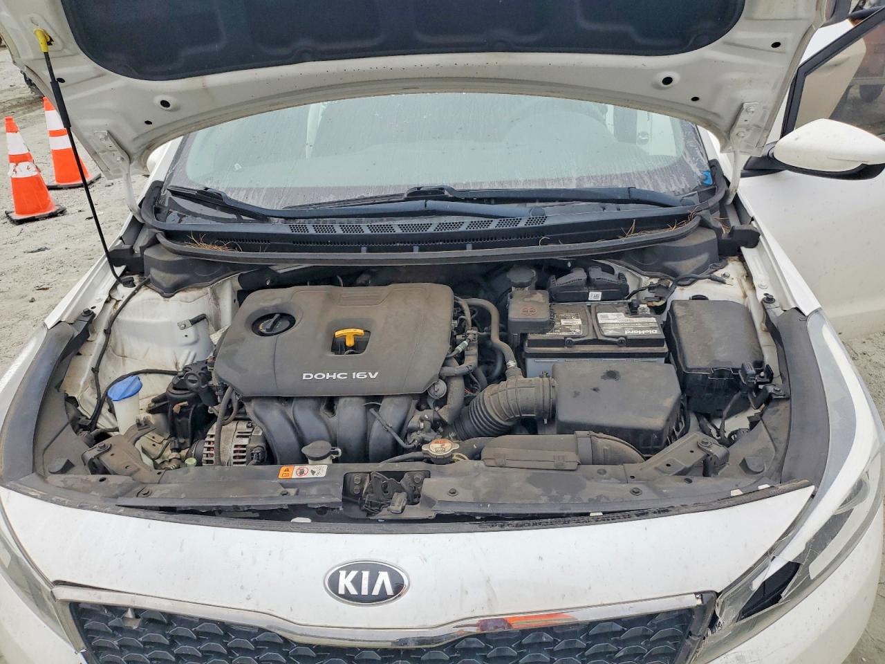 2017 KIA FORTE LX photo 11
