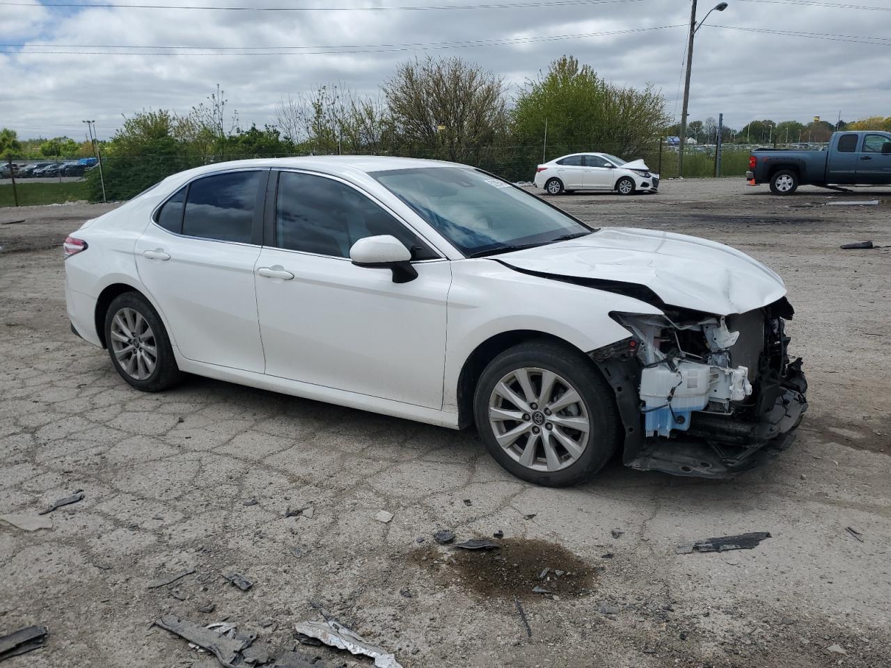 2019 TOYOTA CAMRY L photo 4