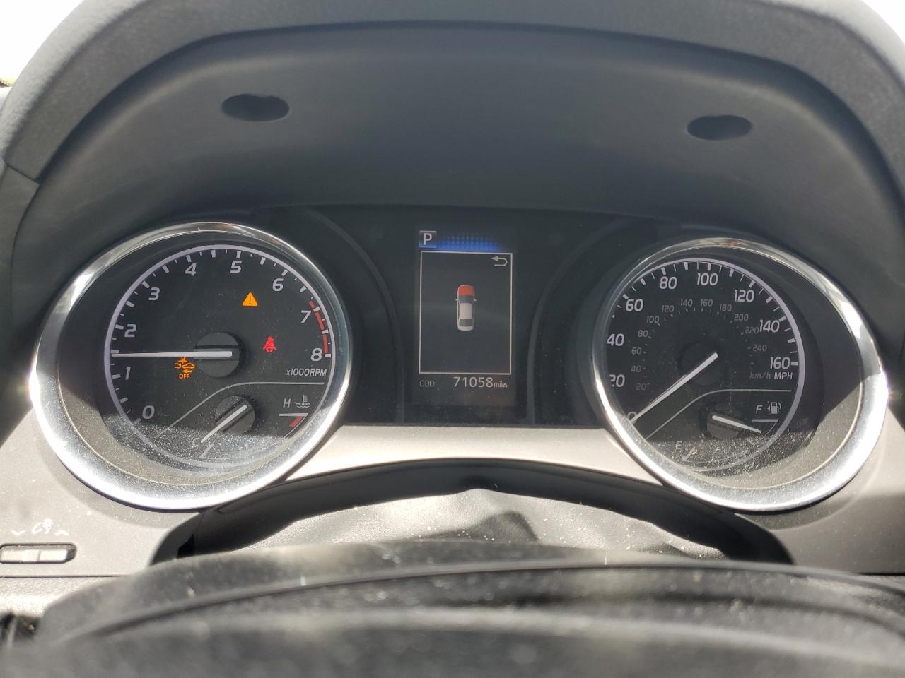 2019 TOYOTA CAMRY L photo 9