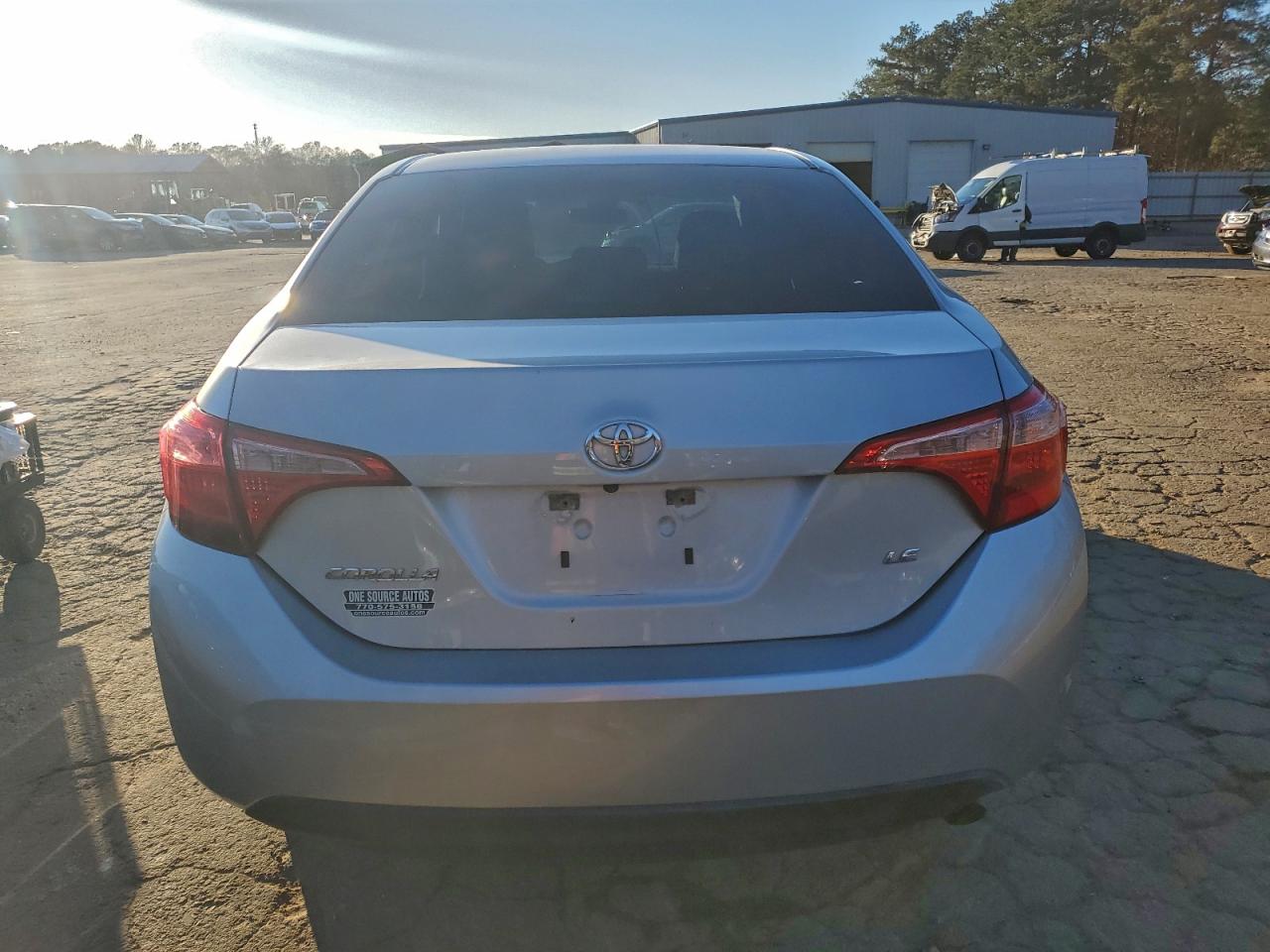 2019 TOYOTA COROLLA L photo 11