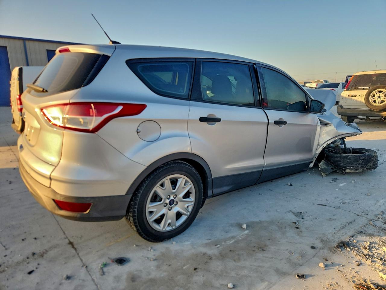 2013 FORD ESCAPE S photo 5