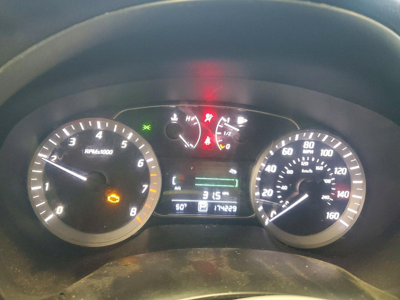 2015 NISSAN SENTRA S photo 9