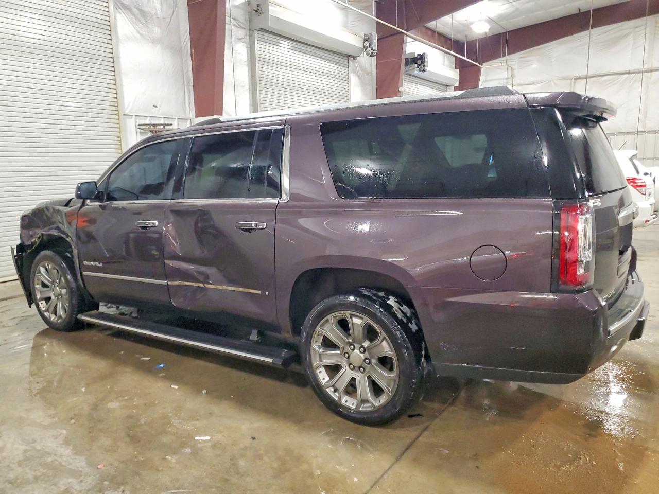 2015 GMC YUKON XL DENALI photo 2