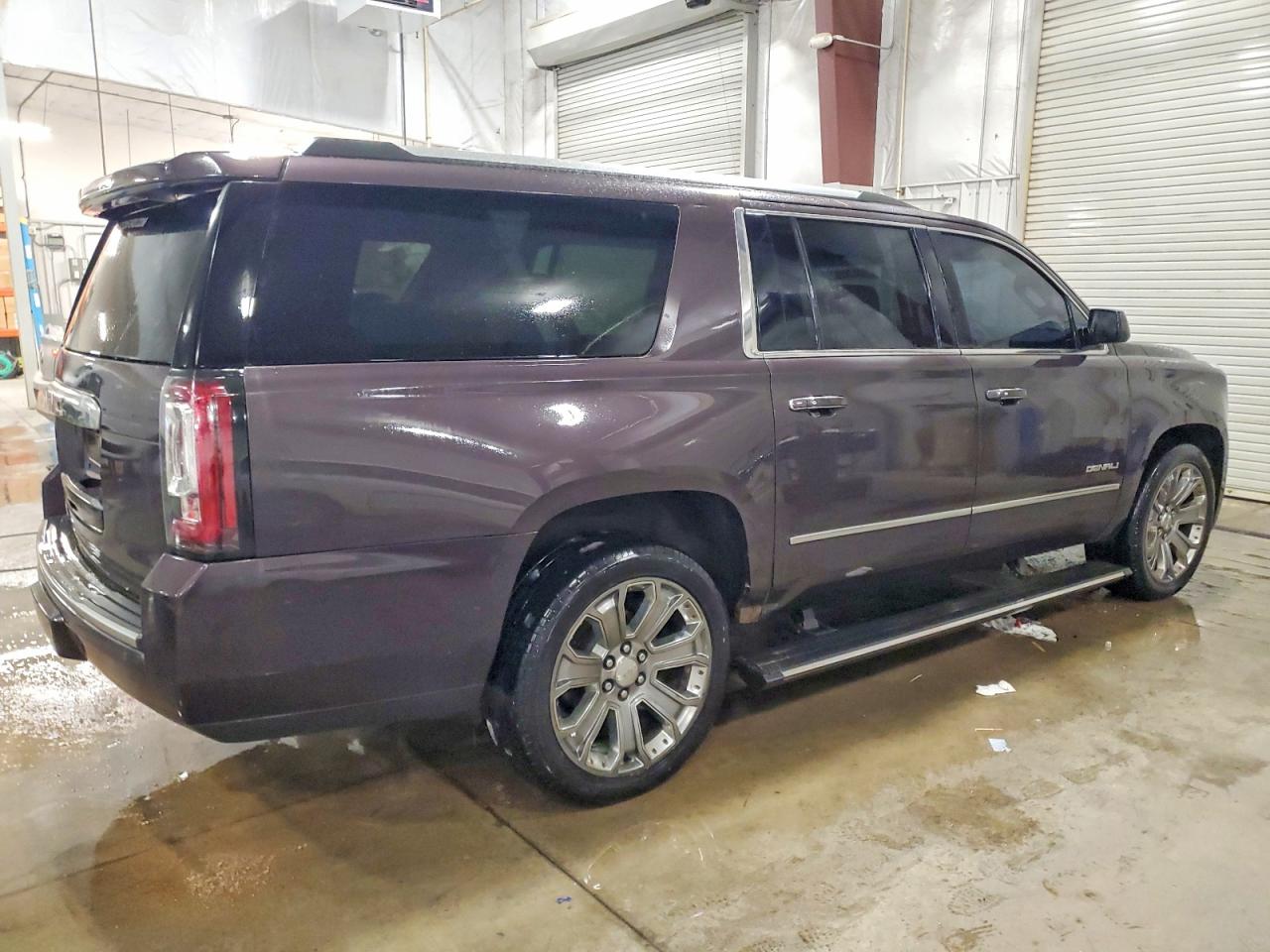 2015 GMC YUKON XL DENALI photo 3