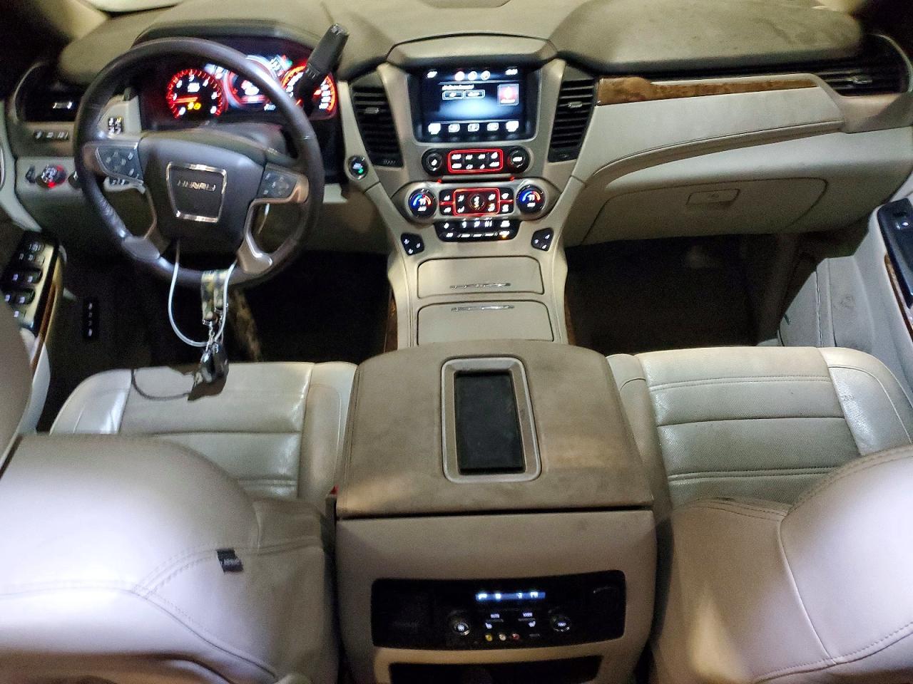 2015 GMC YUKON XL DENALI photo 8