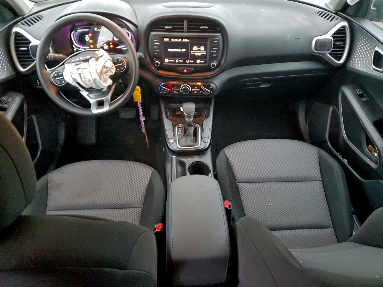 2025 KIA SOUL LX photo 8