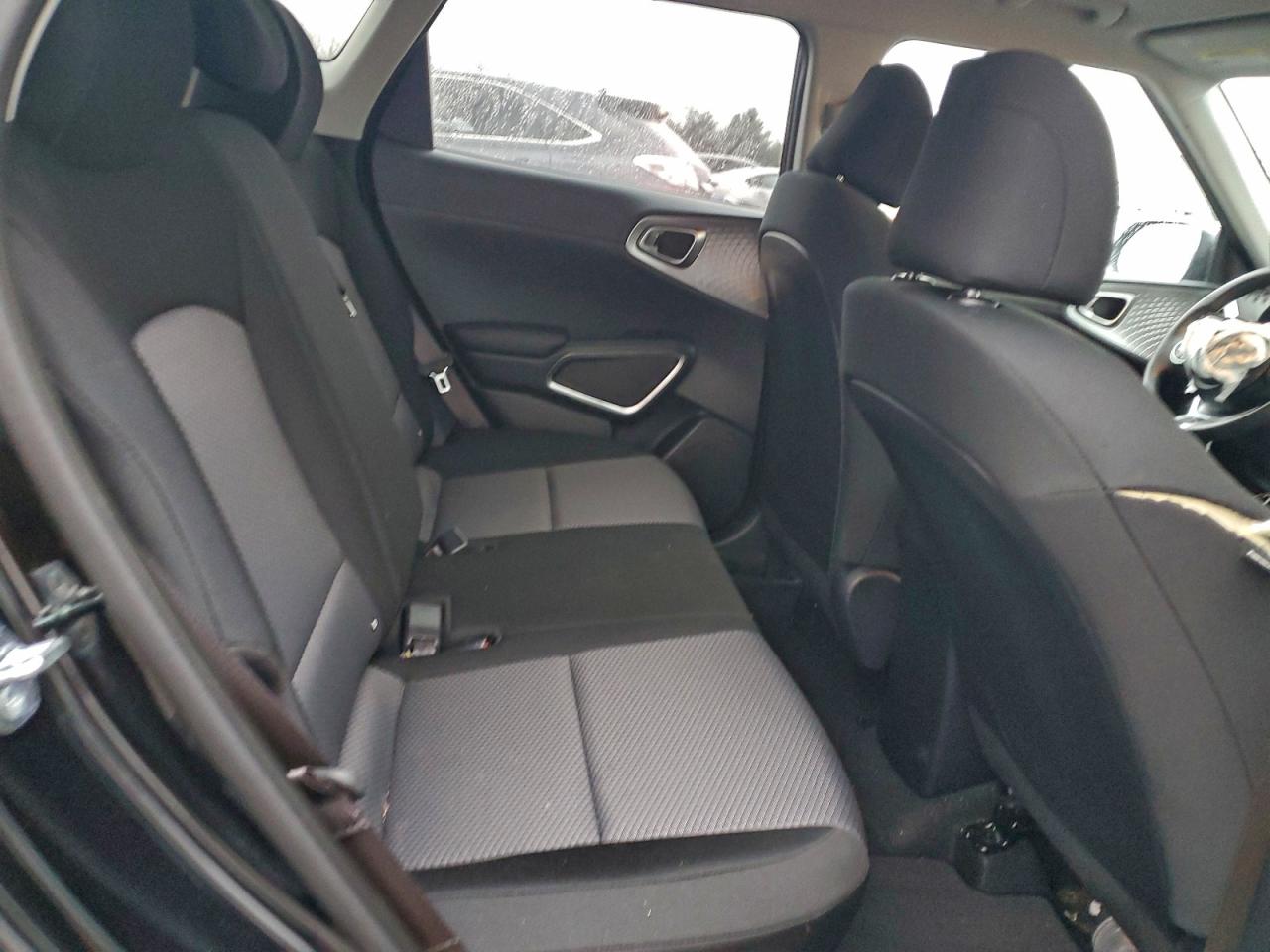2025 KIA SOUL LX photo 11