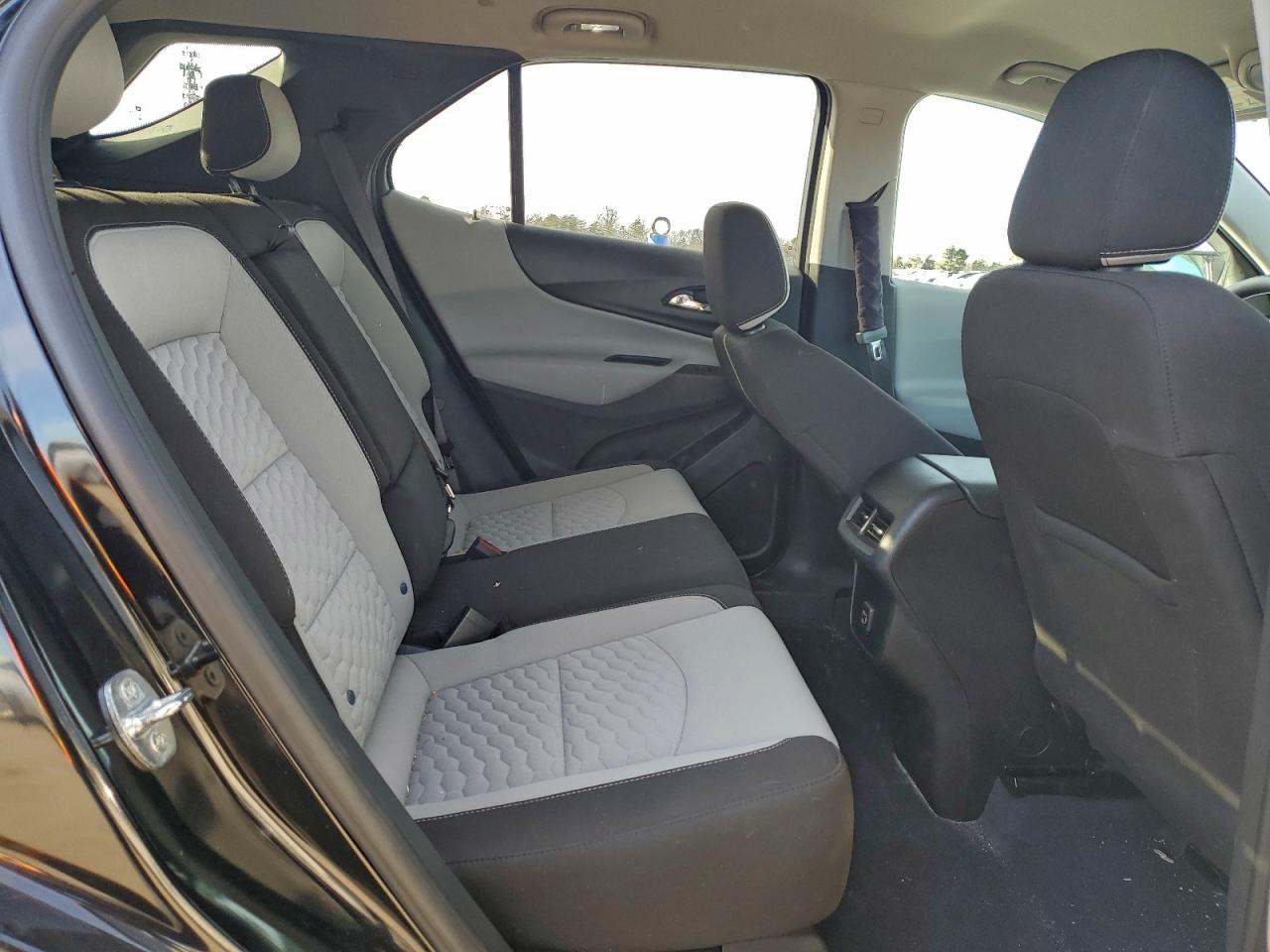 2021 CHEVROLET EQUINOX LS photo 11