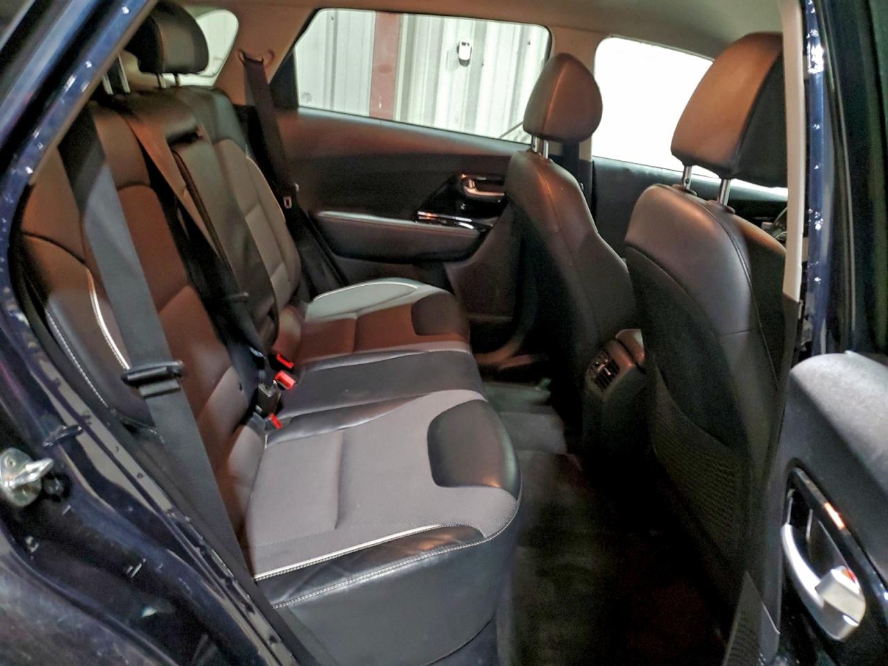 2022 KIA NIRO S photo 11