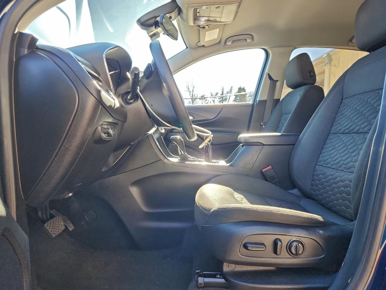2020 CHEVROLET EQUINOX LT photo 7