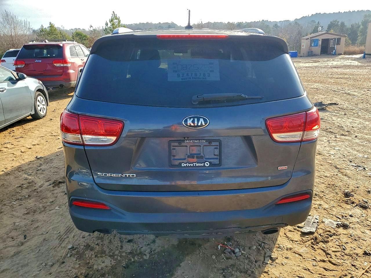 2016 KIA SORENTO LX photo 6