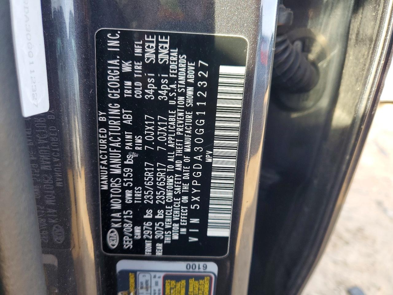 2016 KIA SORENTO LX photo 13