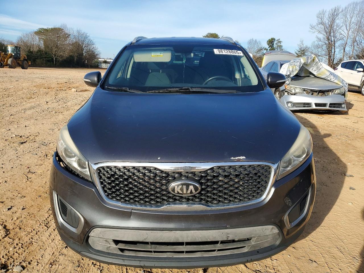 2016 KIA SORENTO LX photo 5