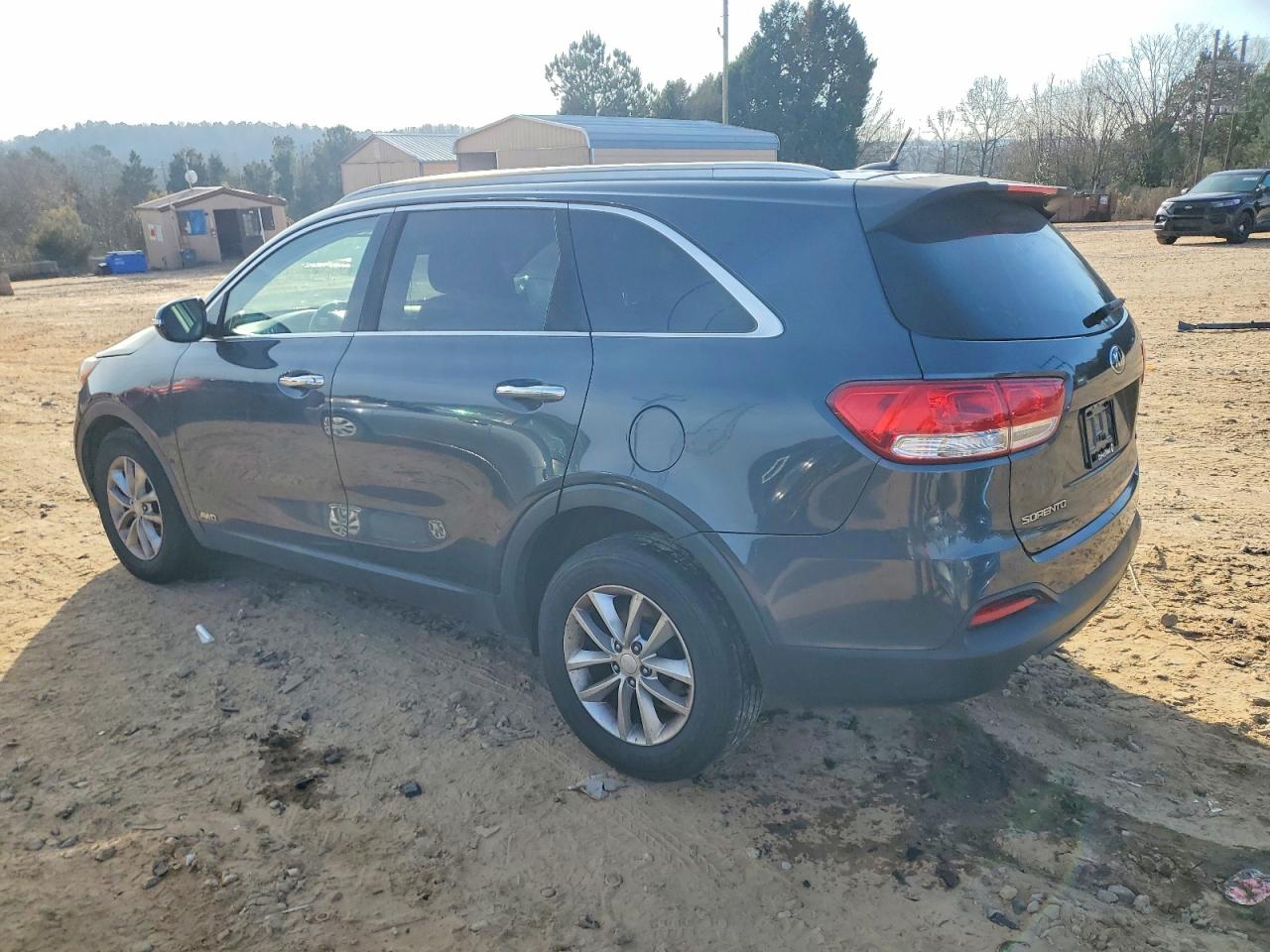 2016 KIA SORENTO LX photo 2