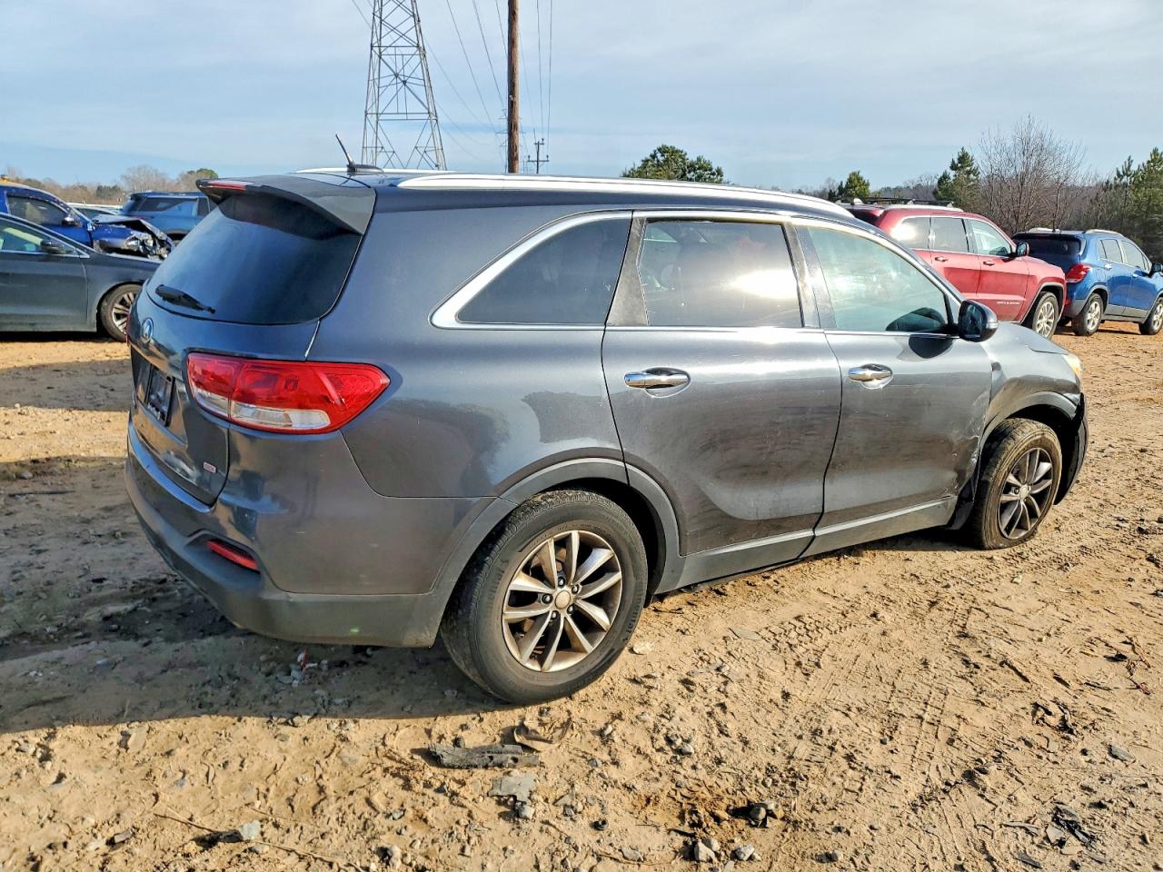 2016 KIA SORENTO LX photo 3