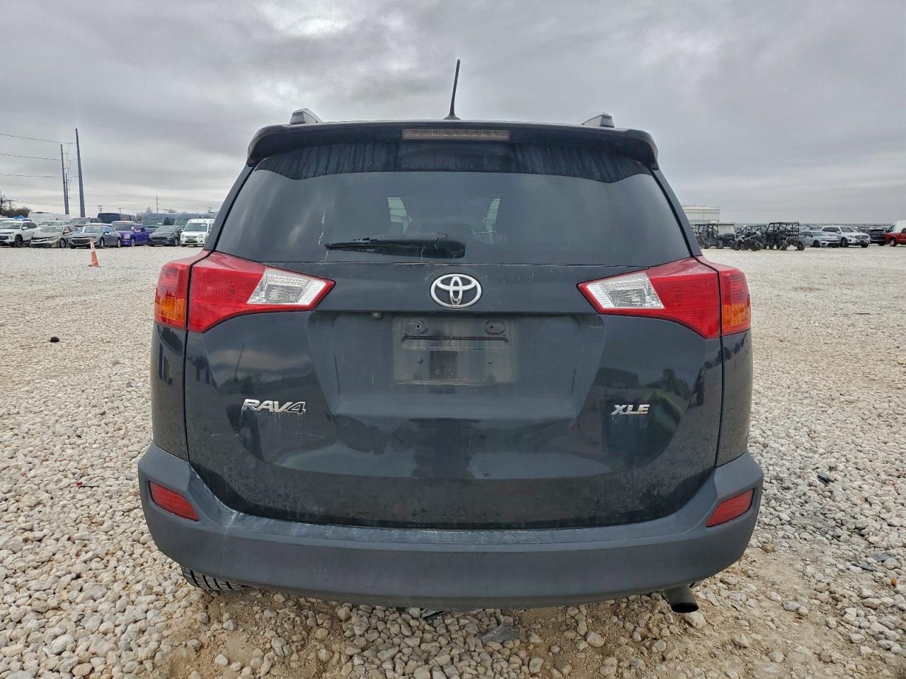 2014 TOYOTA RAV4 XLE photo 21