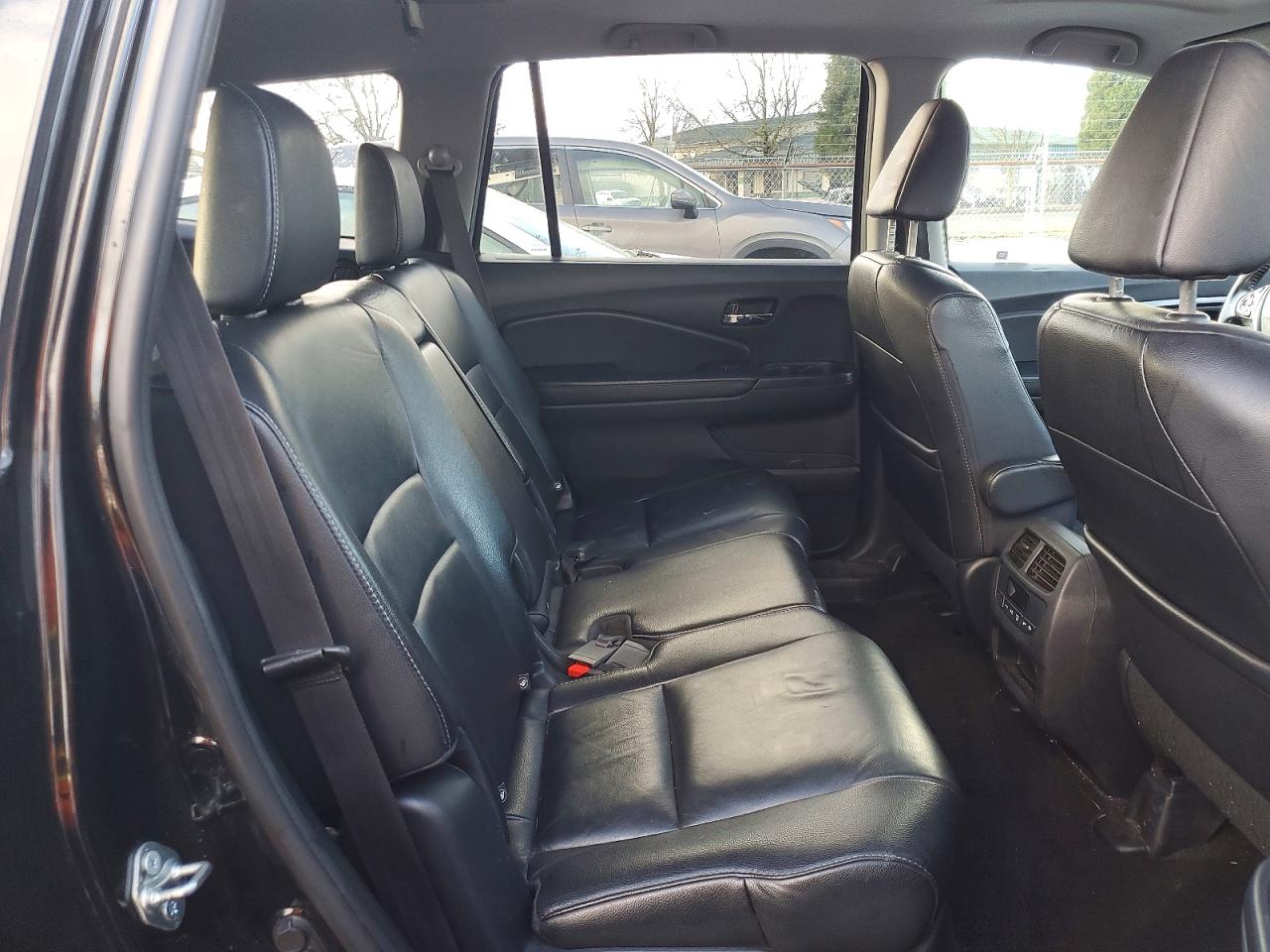 2016 HONDA PILOT EXL photo 11