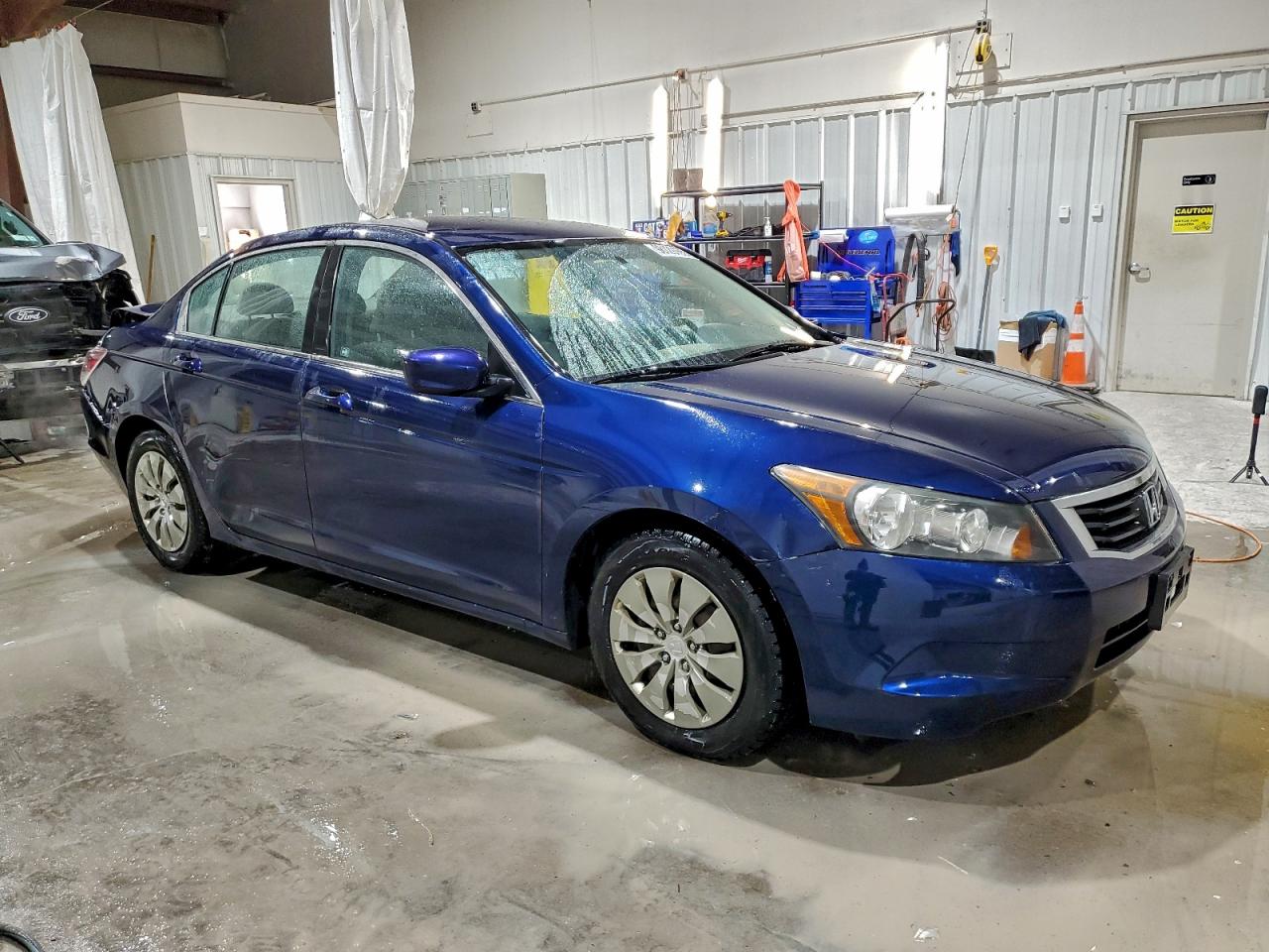 2010 HONDA ACCORD LX photo 4