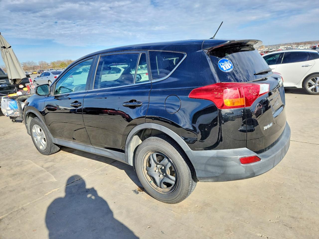 2015 TOYOTA RAV4 LE photo 2