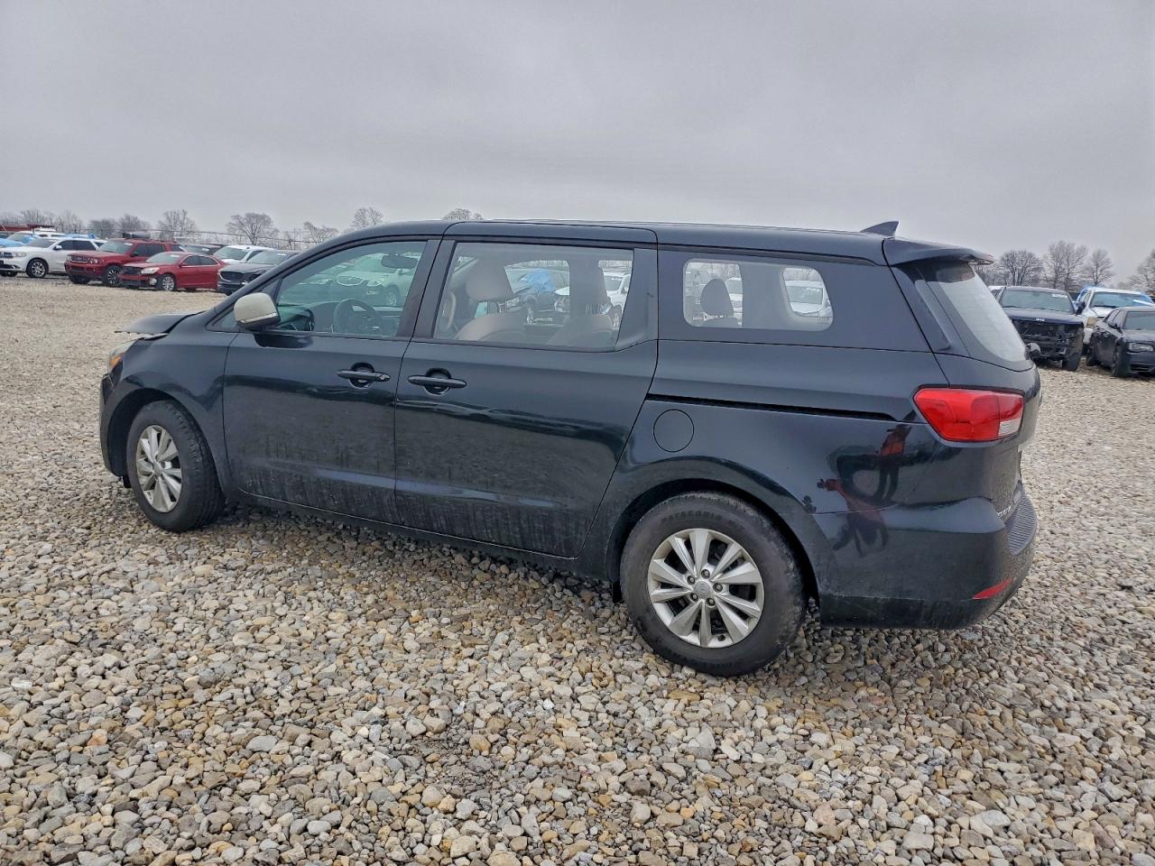 2018 KIA SEDONA L photo 2
