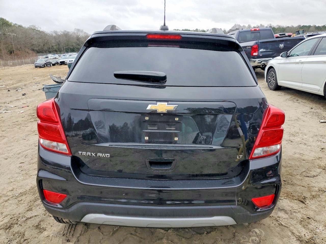 2019 CHEVROLET TRAX 1LT photo 6