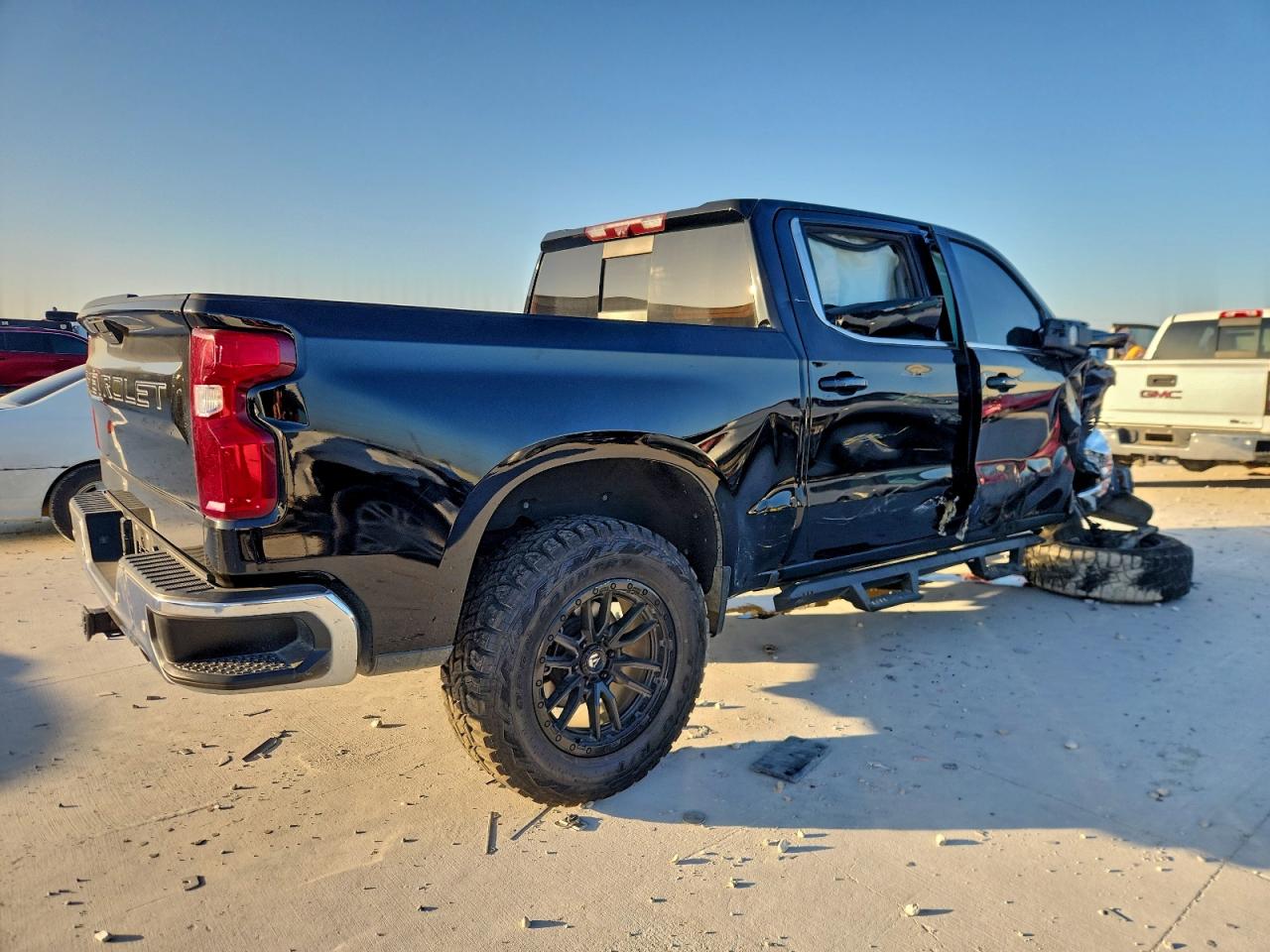 2021 CHEVROLET SILVERADO K1500 LTZ photo 3