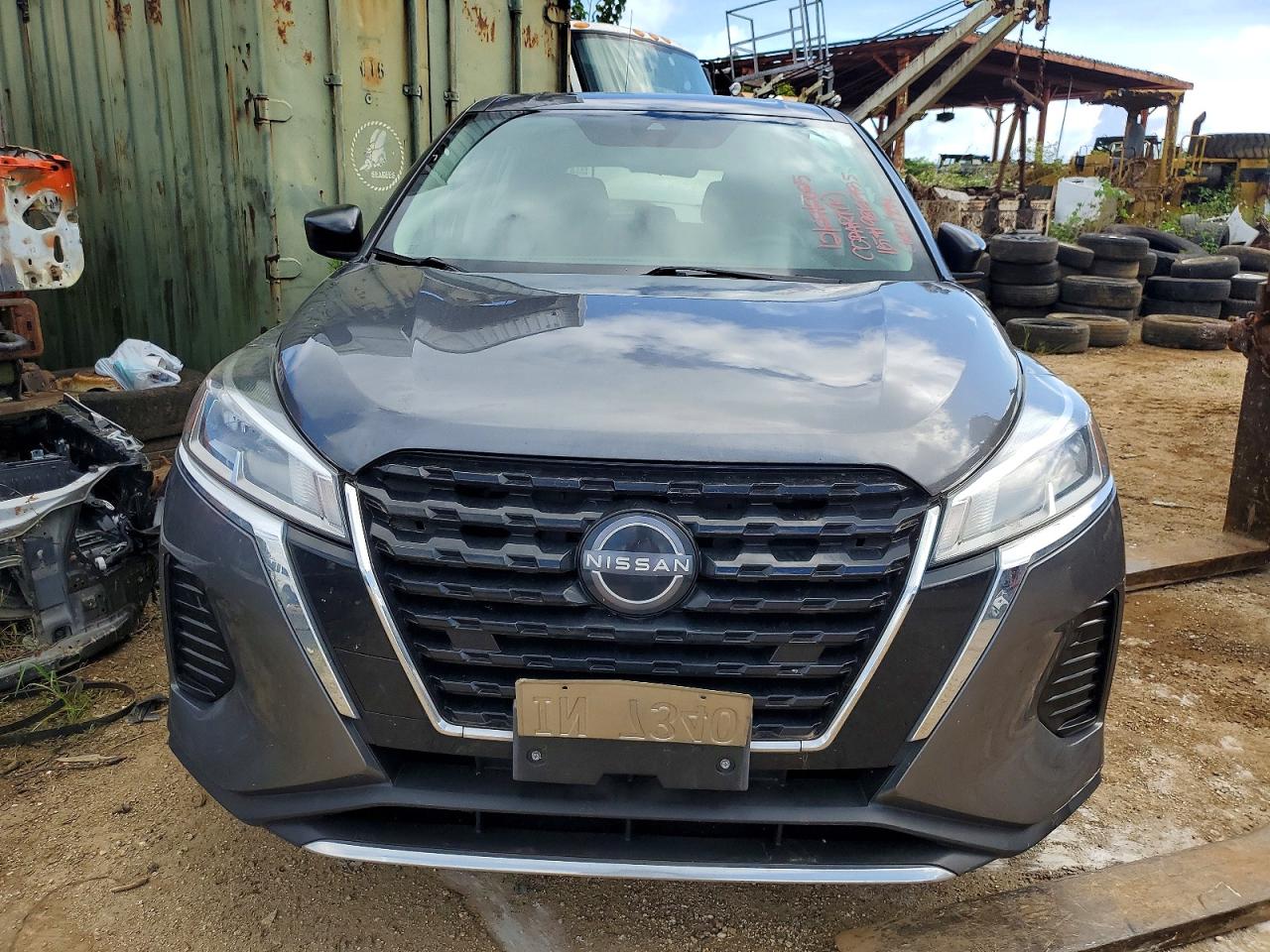 2022 NISSAN KICKS S photo 5