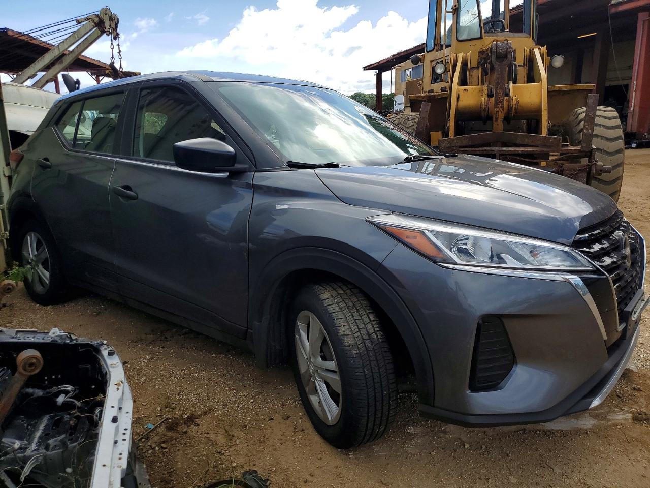 2022 NISSAN KICKS S photo 4