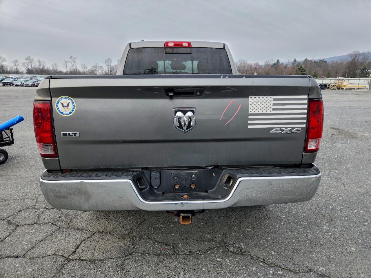 2013 RAM 1500 SLT photo 6