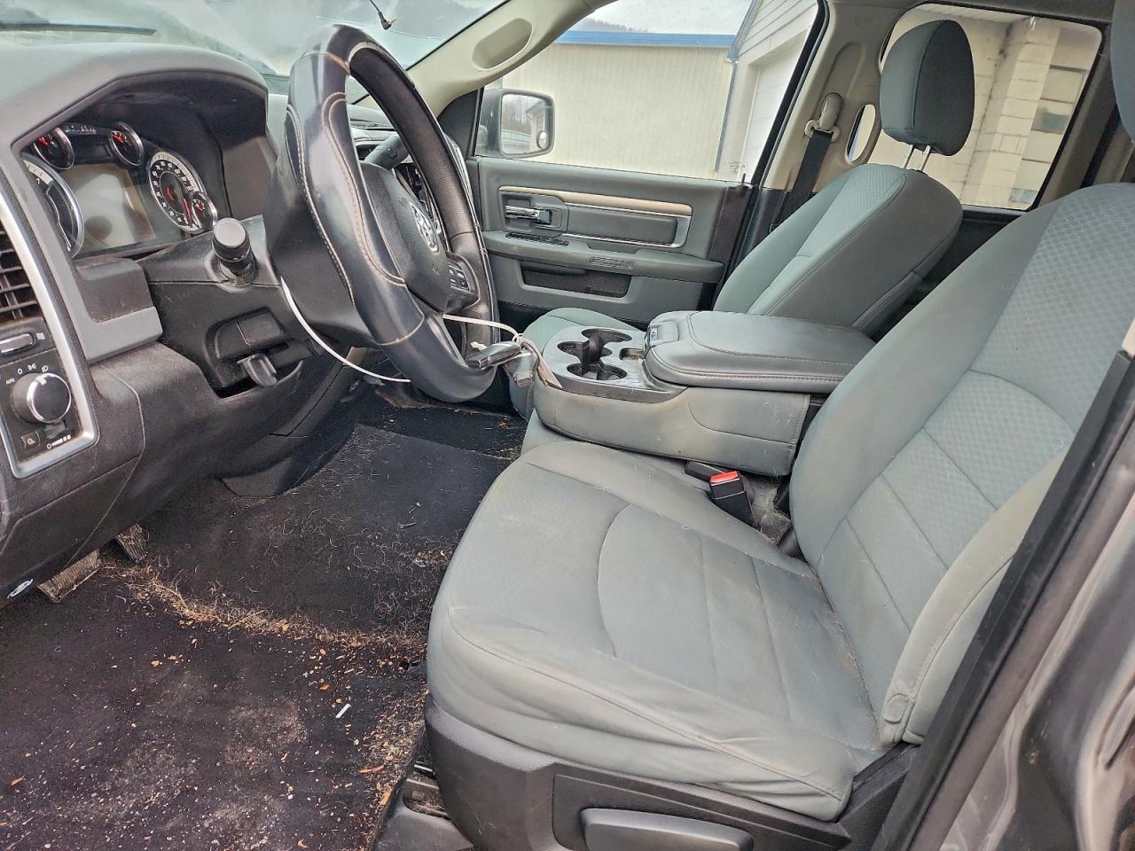 2013 RAM 1500 SLT photo 7