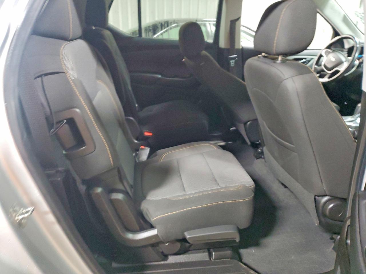 2019 CHEVROLET TRAVERSE LT photo 10