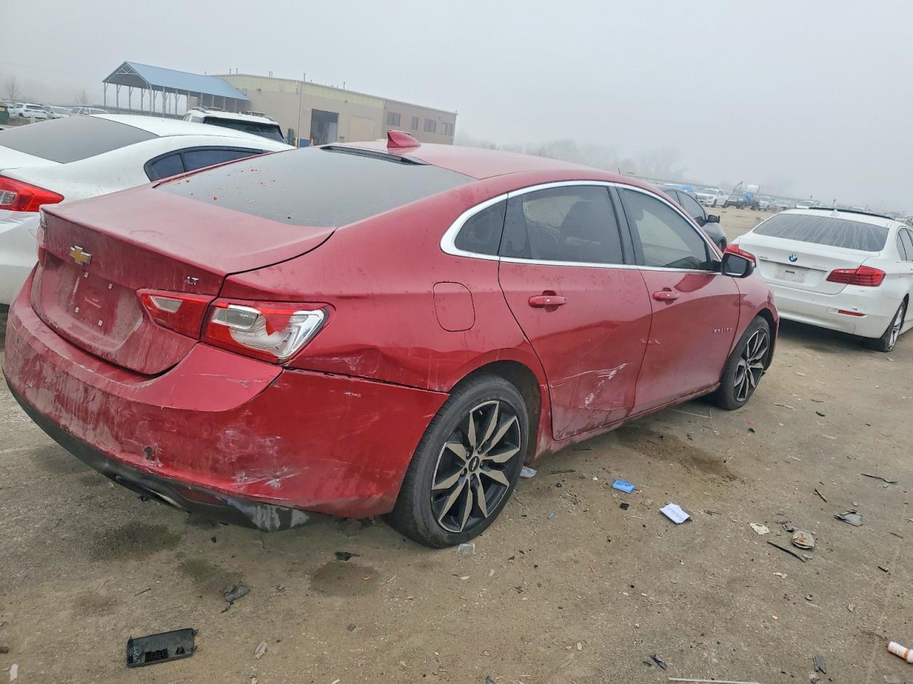 2016 CHEVROLET MALIBU LT photo 3