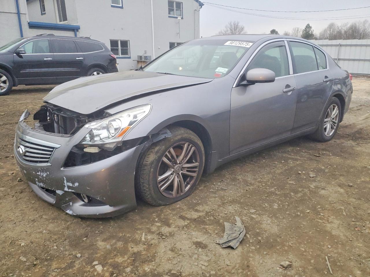 2011 INFINITI G37