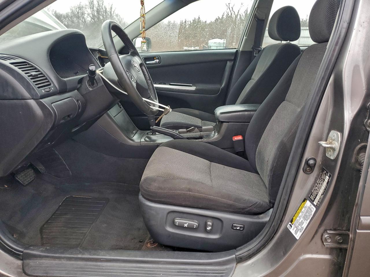 2006 TOYOTA CAMRY LE photo 7