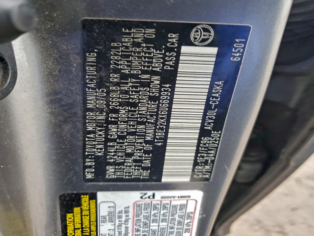 2006 TOYOTA CAMRY LE photo 12