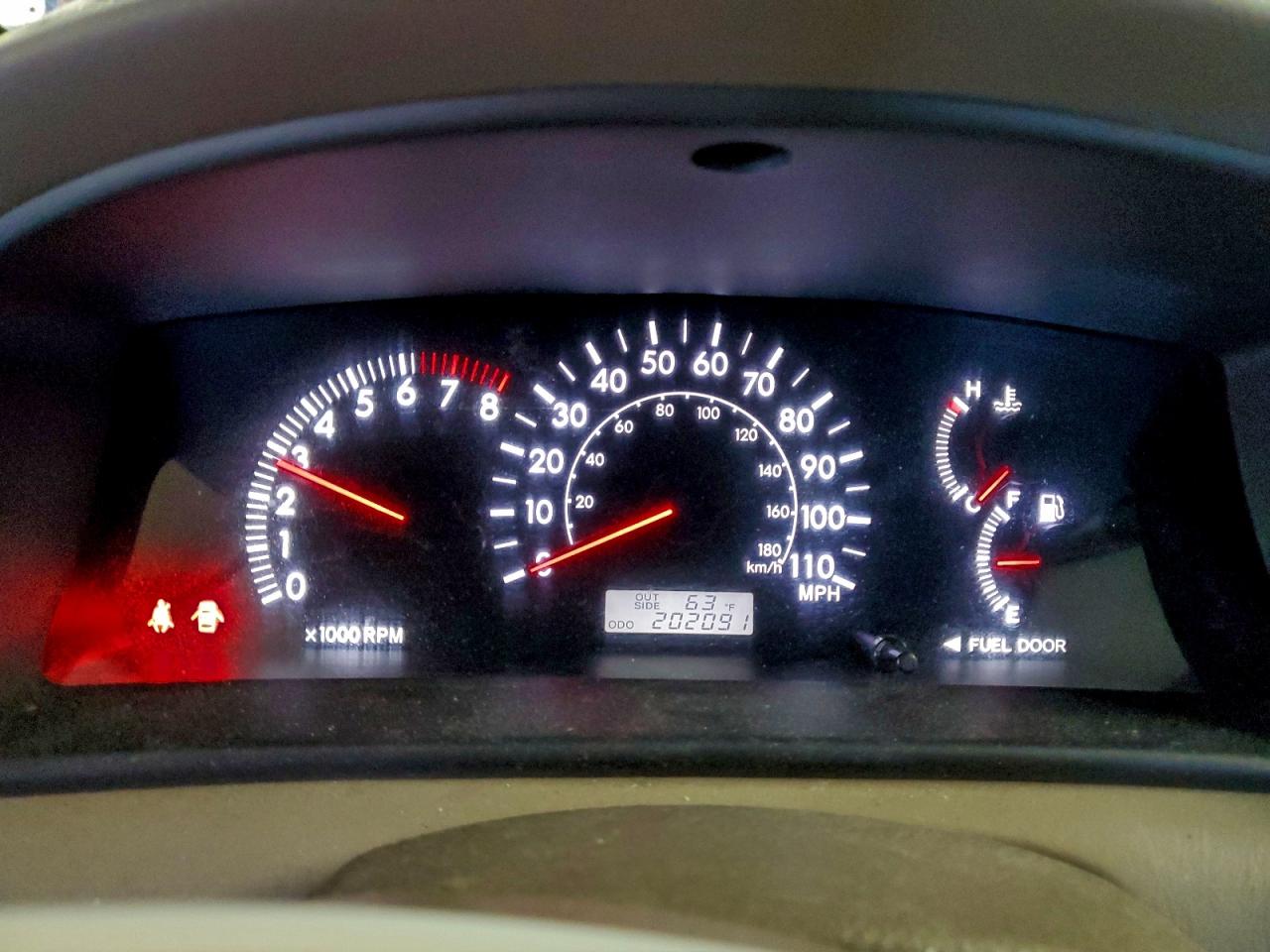 2006 TOYOTA COROLLA CE photo 9